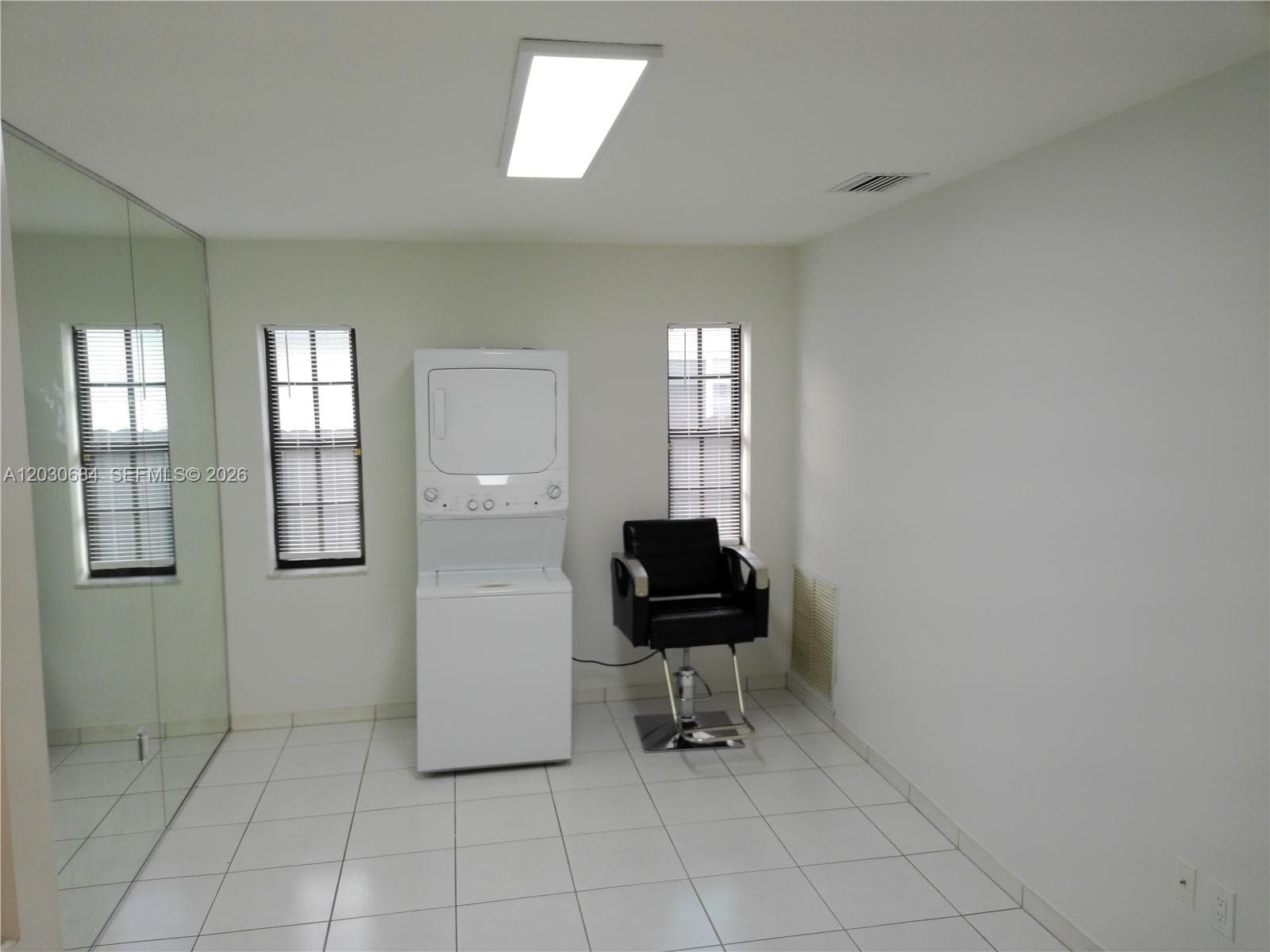 10812 SW 33rd St, Miami FL 33165 photo 2