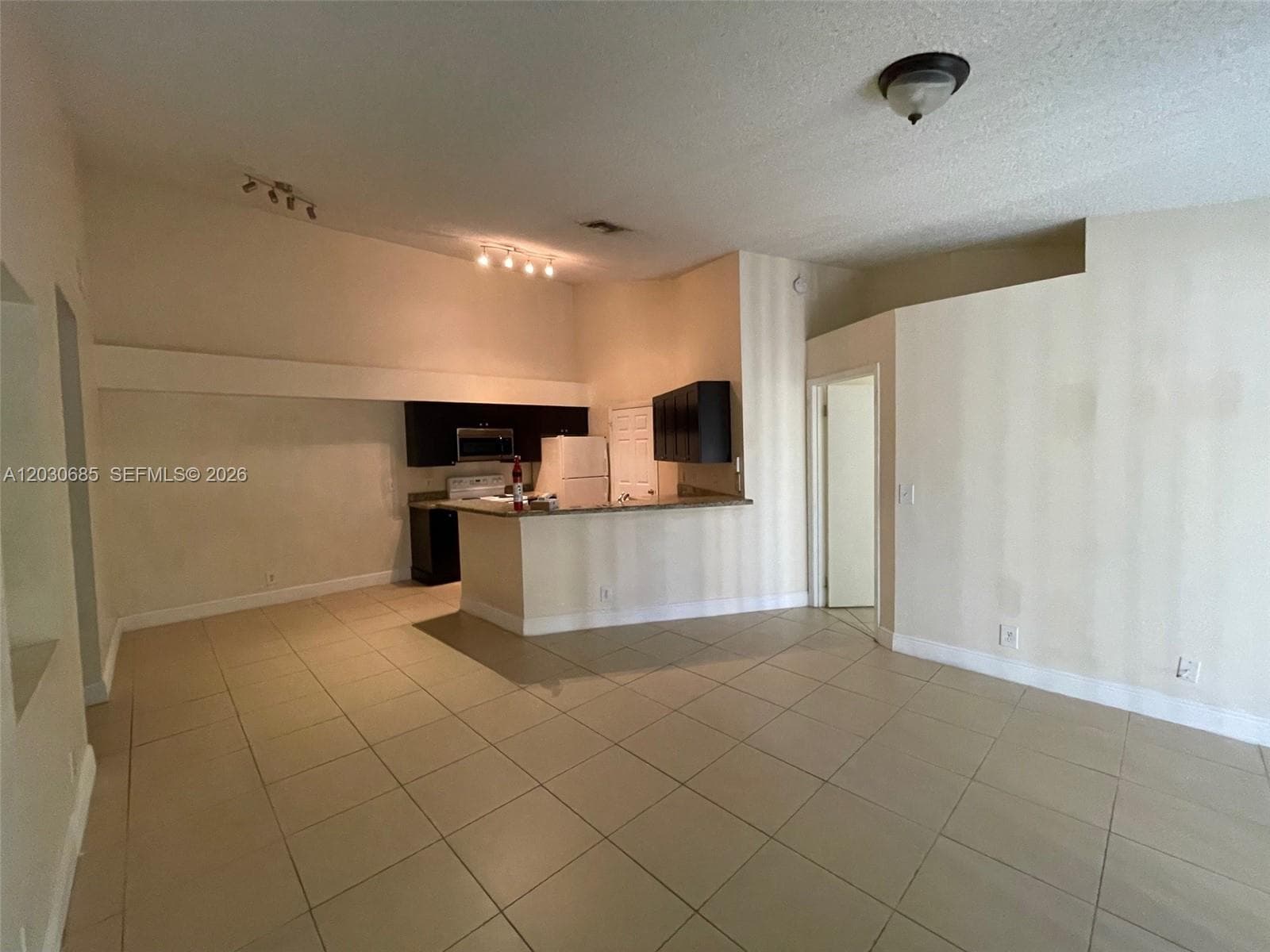 9999 Summerbreeze Dr # 915, Sunrise FL 33322 photo 2