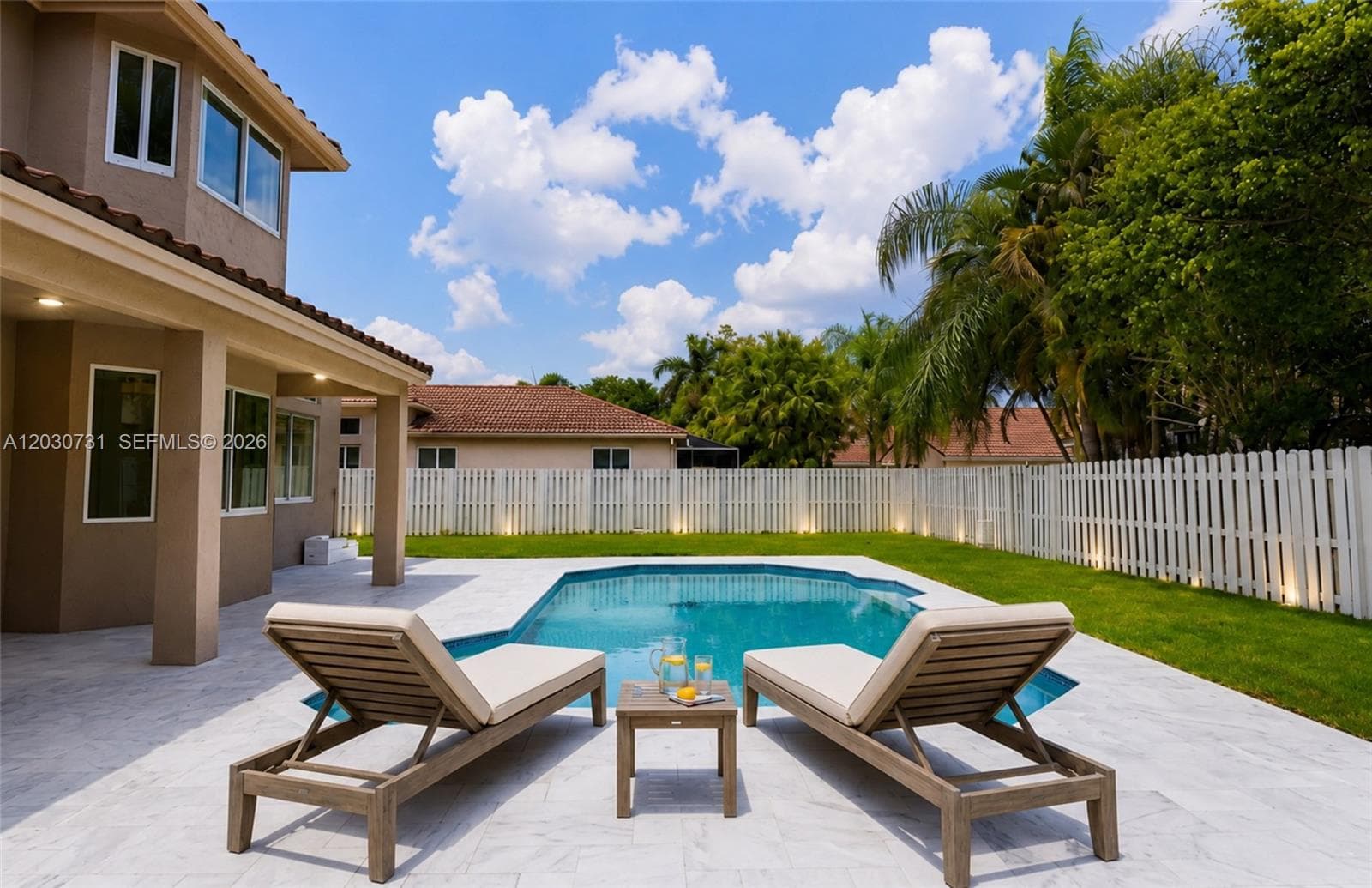 852 Heritage Dr, Weston FL 33326 photo 2