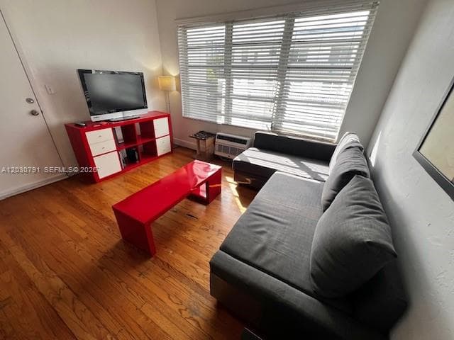 601 7th St # 4, Miami Beach FL 33139 photo 2