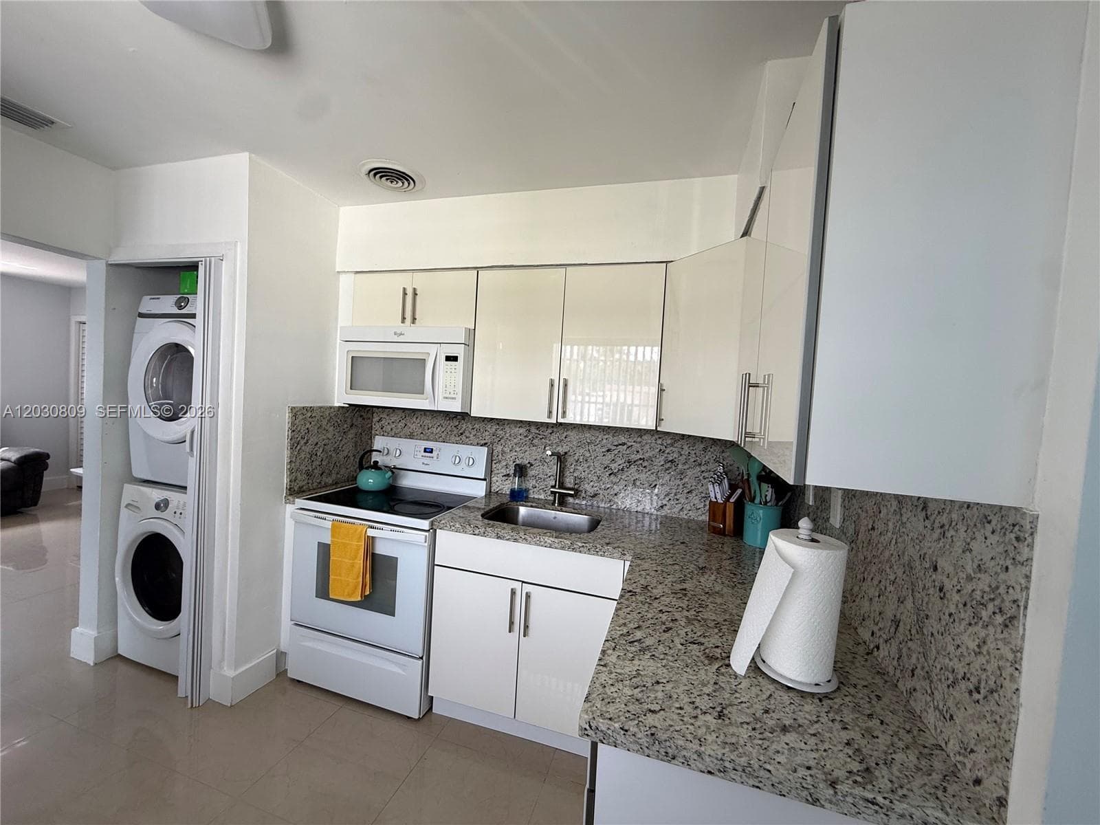 10030 SW 213th Ter, Cutler Bay FL 33189 photo 5