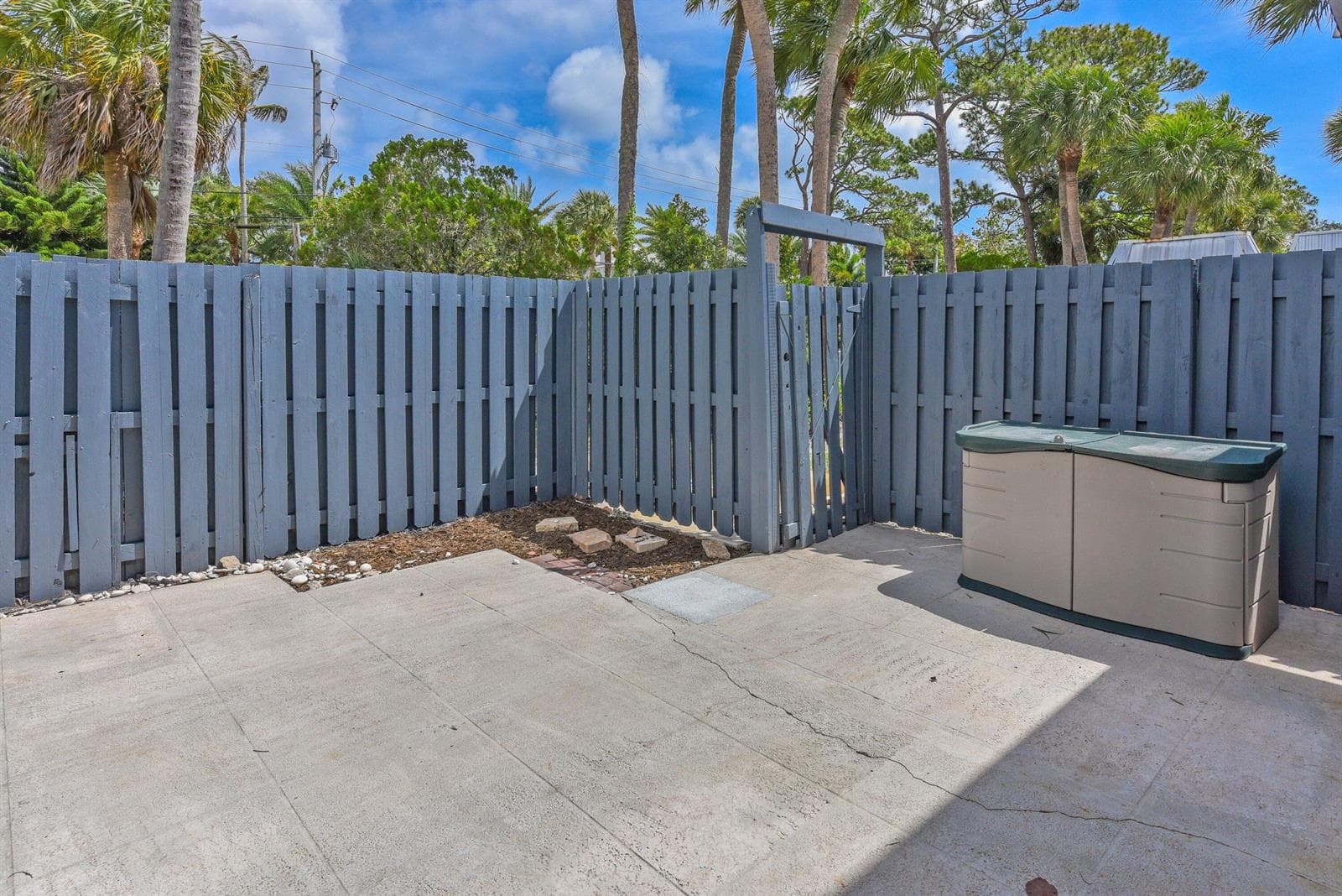 3802 SE Jefferson Street, Stuart FL 34997 photo 2