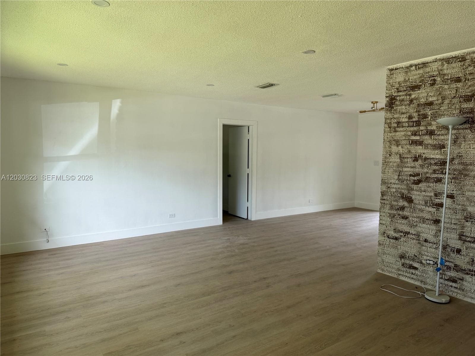 7220 NW 7th St, Plantation FL 33317 photo 2