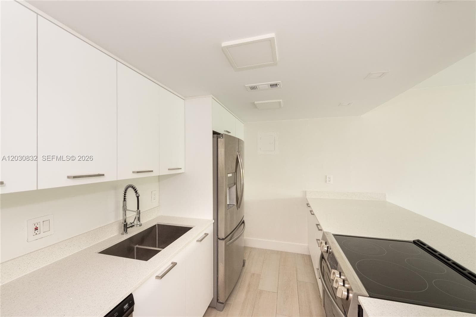155 Ocean Lane Dr # 403, Key Biscayne FL 33149 photo 5