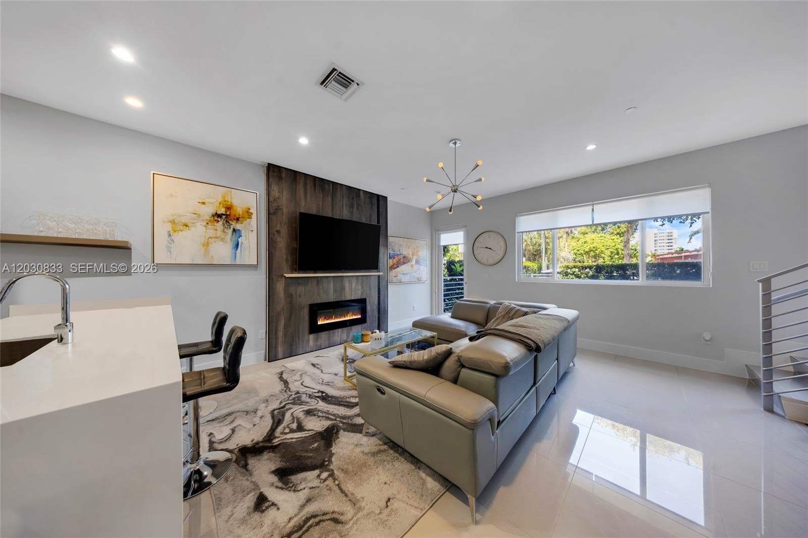 1025 NE 18th Ave # 104, Fort Lauderdale, FL 33304 photo 2