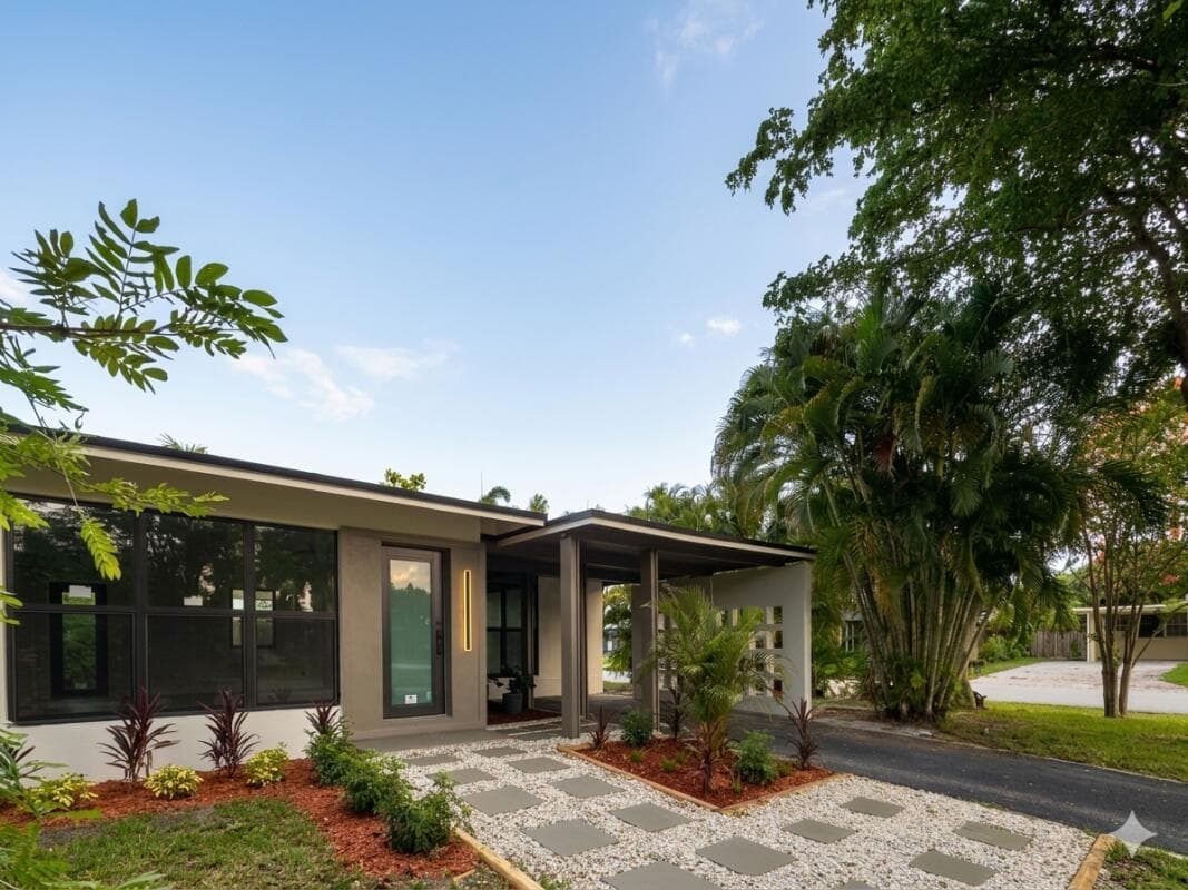 2513 NW 8th Avenue, Fort Lauderdale FL 33311 photo 2
