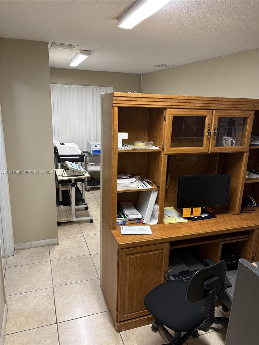 1750 W 39th Pl # 1007, Hialeah FL 33012 photo 2