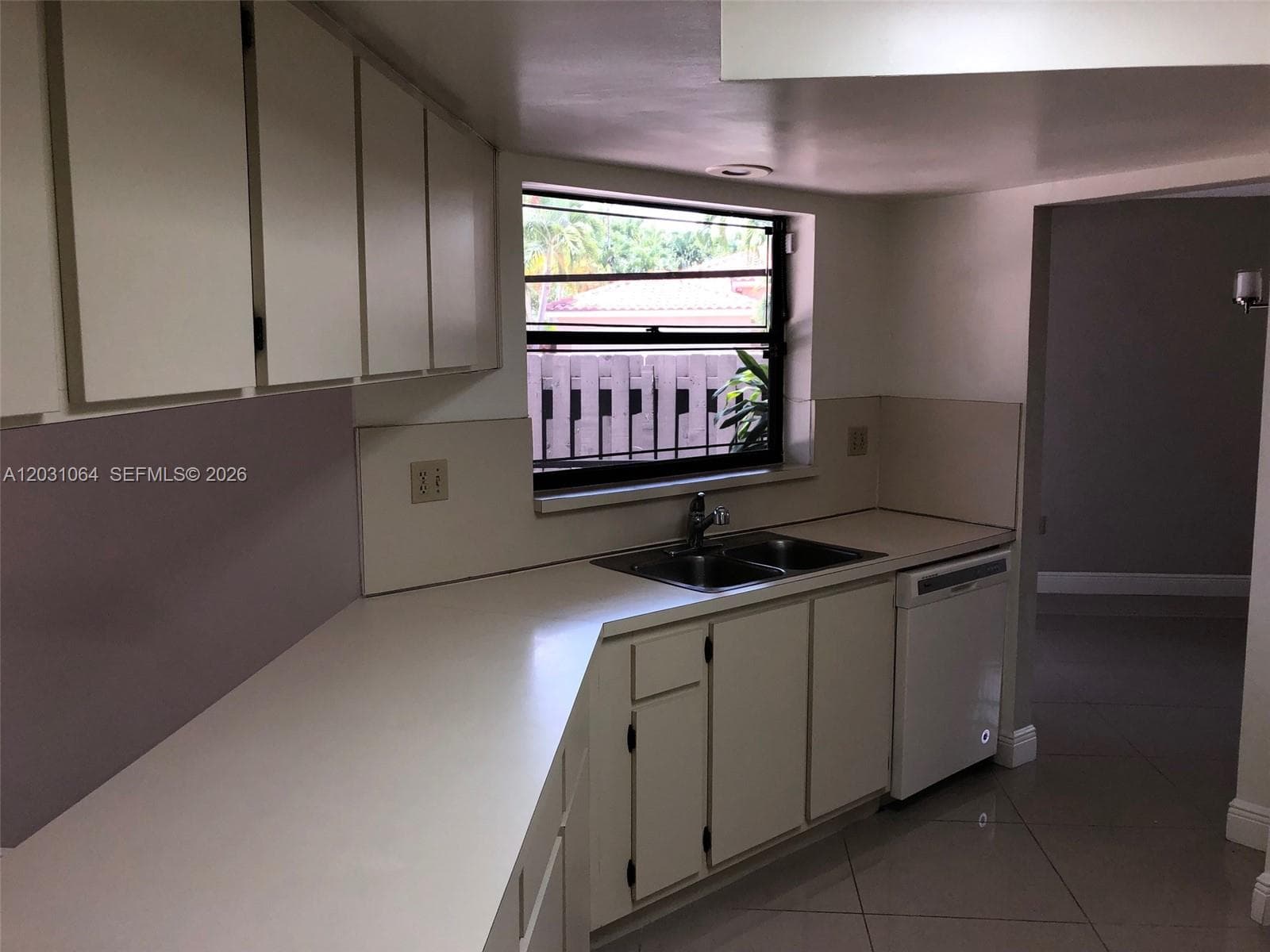 9082 SW 112 PL, Miami FL 33176 photo 4