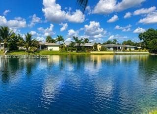 7551 SW 42nd Pl, Davie FL 33314 photo 3