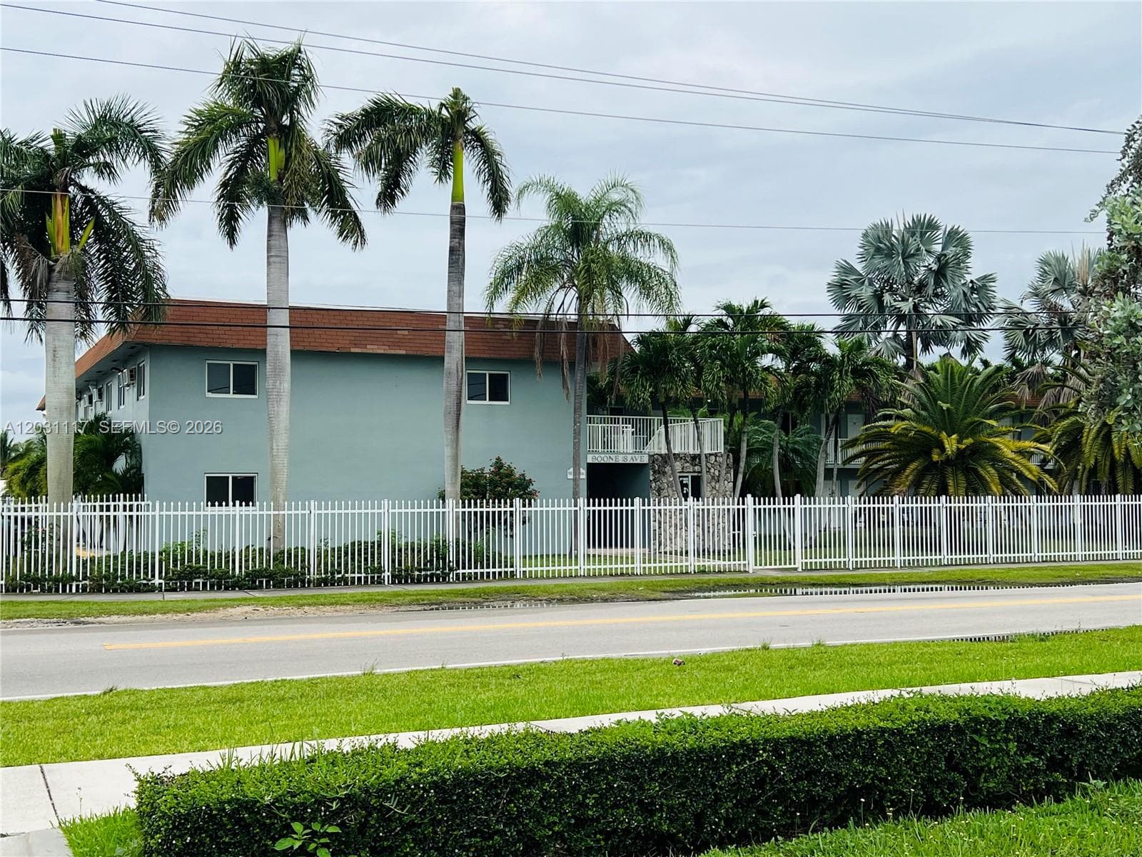 900 NE 18th Ave # 11, Homestead, FL 33033 photo 2