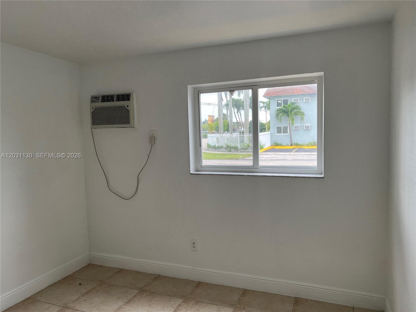 880 NE 18th Ave # 3, Homestead, FL 33033 photo 5