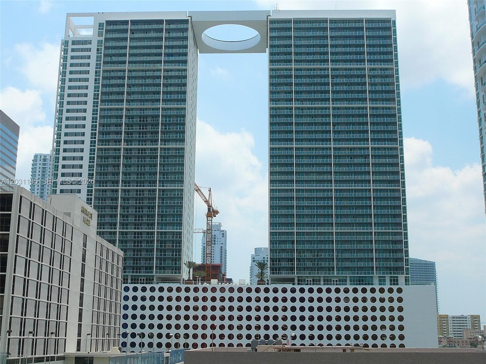 500 Brickell Ave # 1808, Miami, FL 33131 photo 2