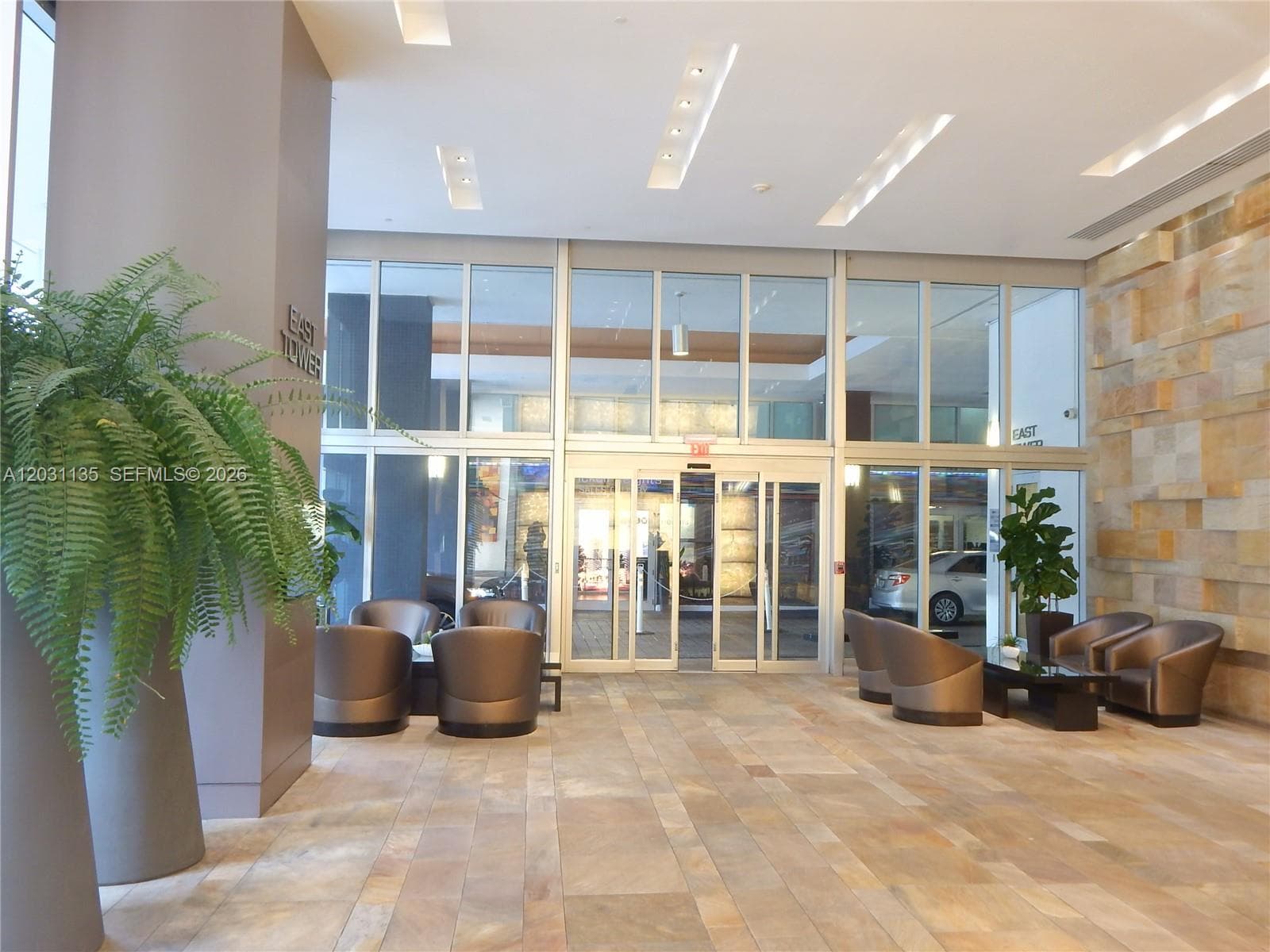 500 Brickell Ave # 1808, Miami, FL 33131 photo 4