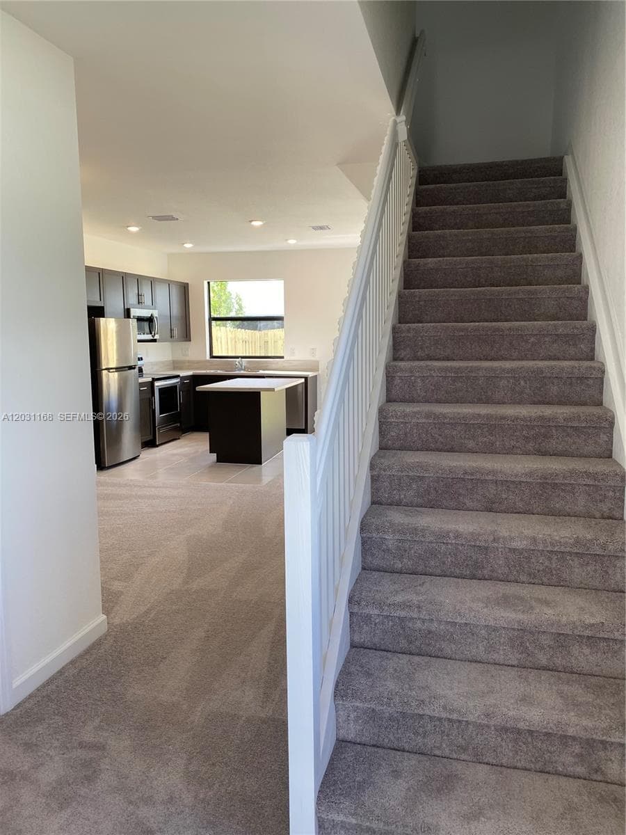 21466 NE 3 Place, Miami FL 33179 photo 2