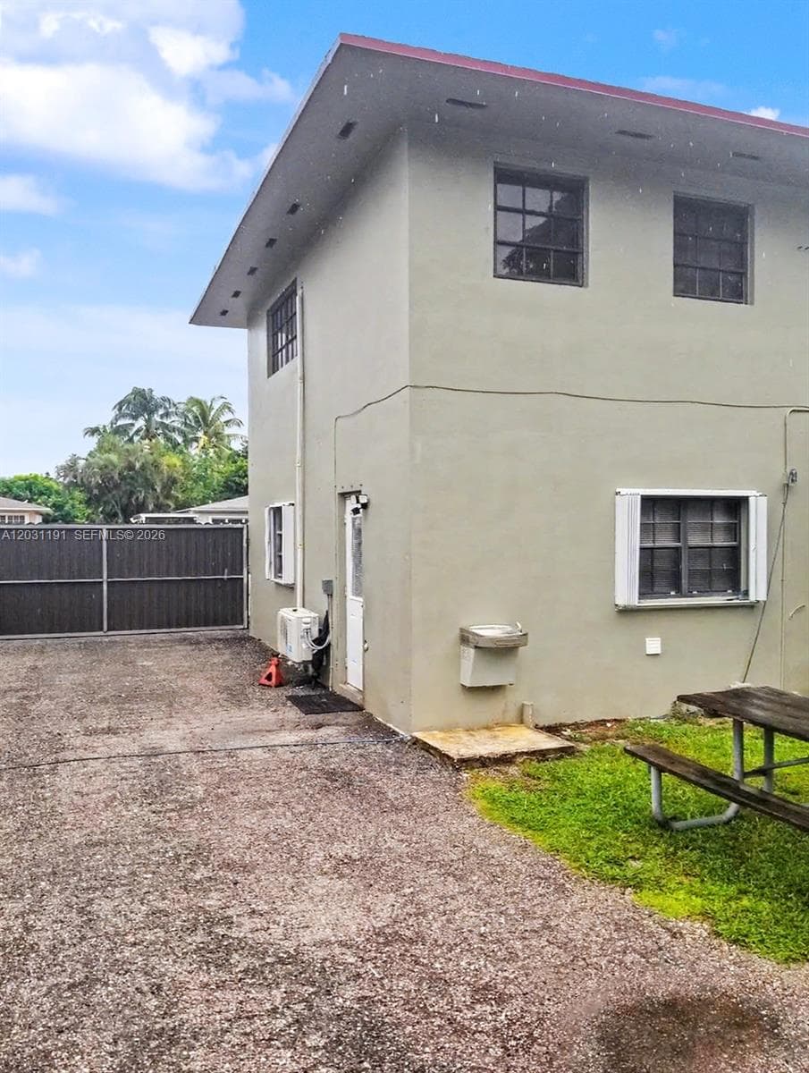 14411 NW 15th Dr, Miami FL 33167 photo 2