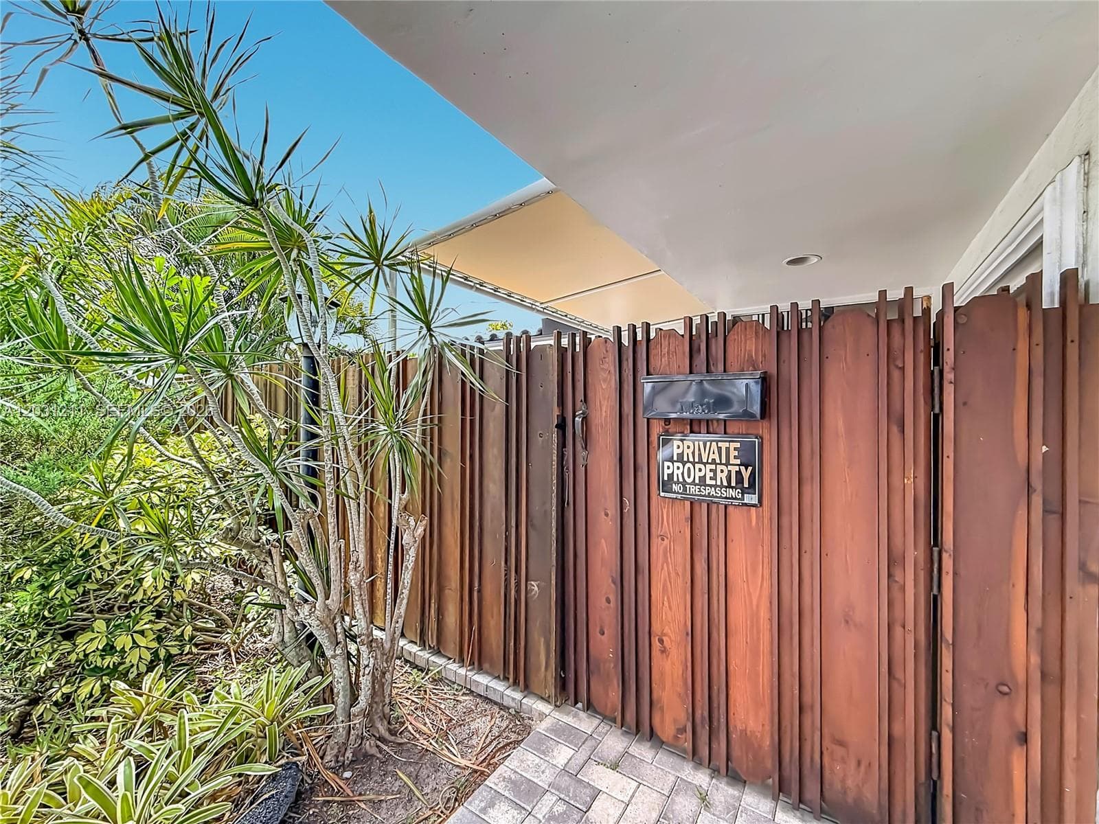 2216 NE 18th Ave, Wilton Manors FL 33305 photo 5