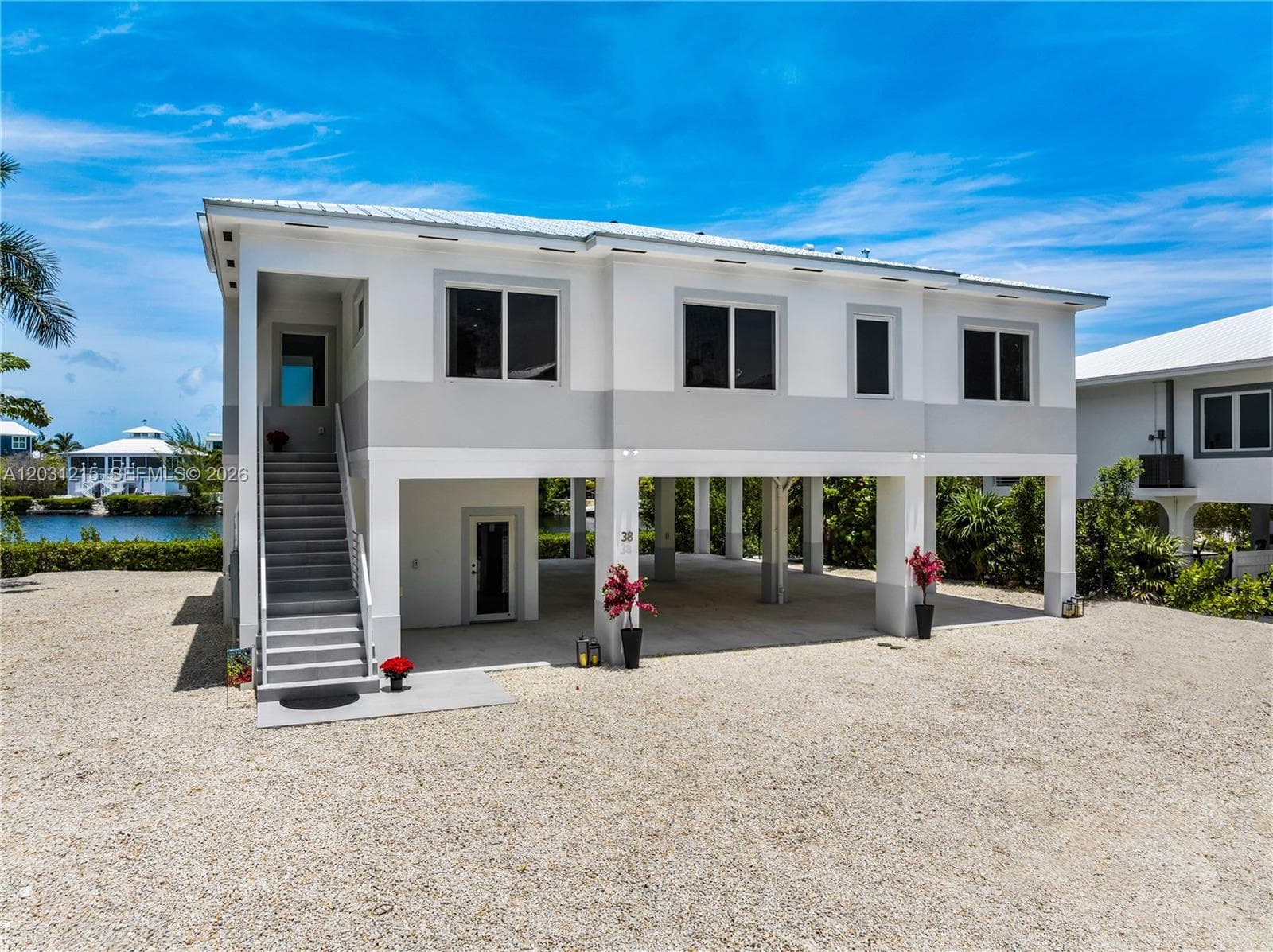 38 N Bounty Ln, Key Largo FL 33037 photo 3