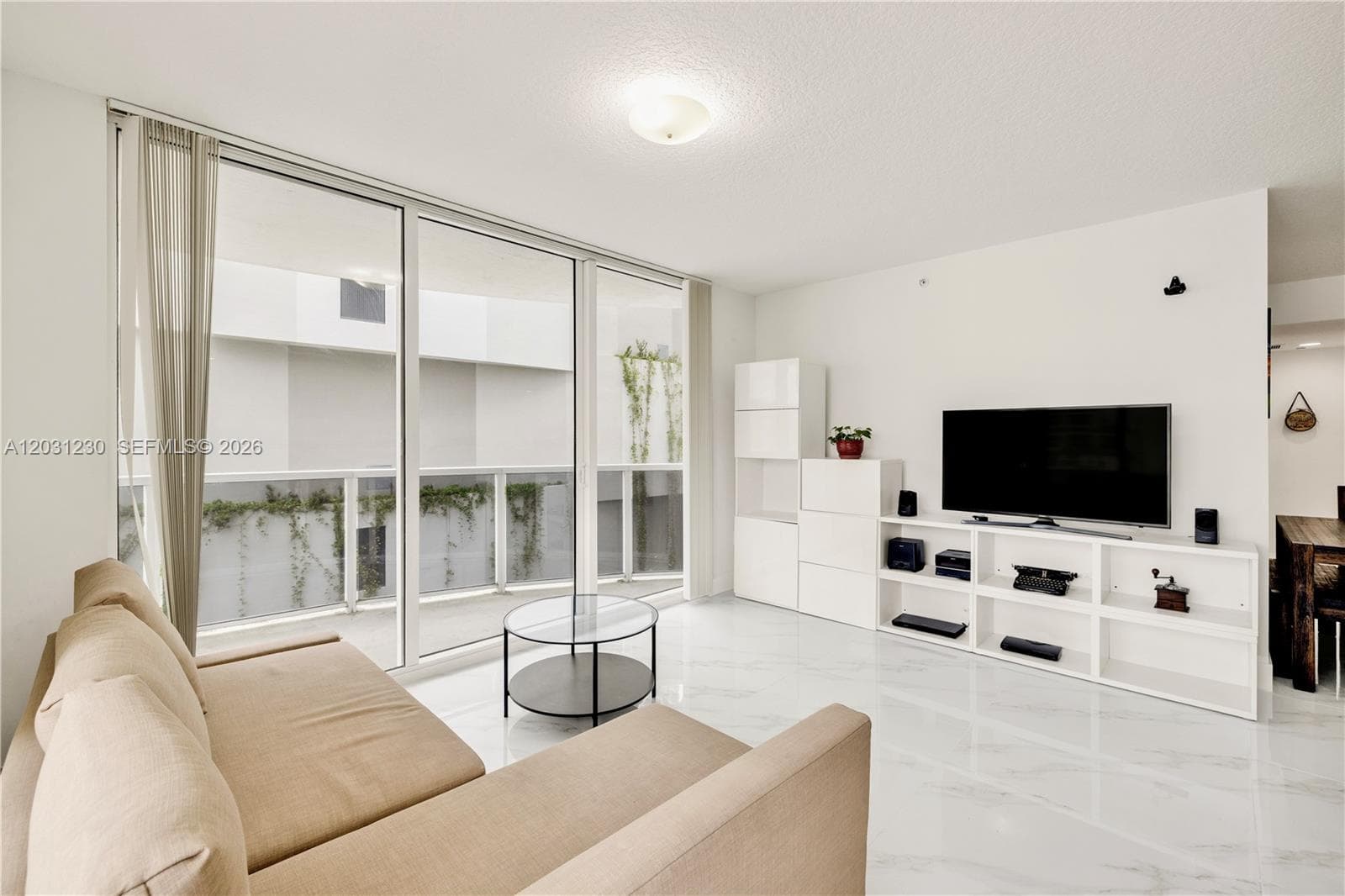 601 NE 23rd St # 706, Miami, FL 33137 photo 2