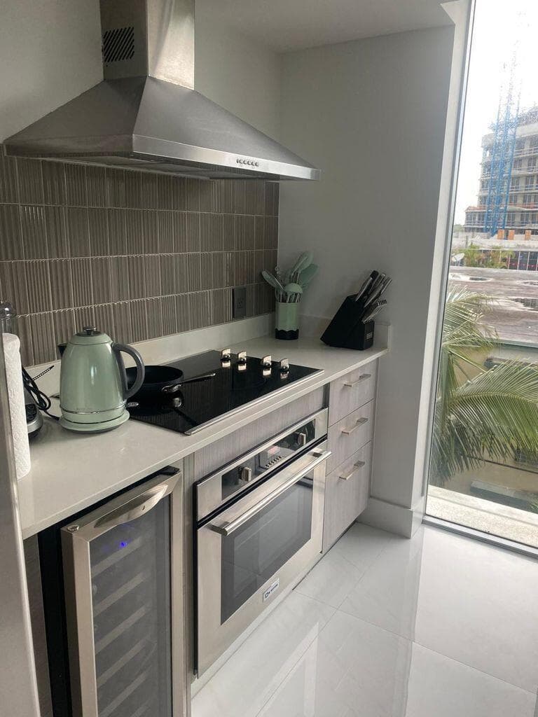 1133 102nd Street # 403, Bay Harbor Islands FL 33154 photo 3