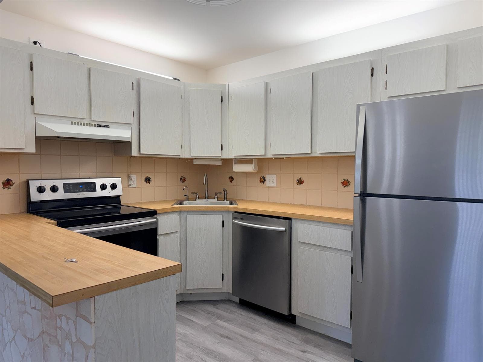 318 Knotty Pine Circle # 2, FL 33463 photo 4