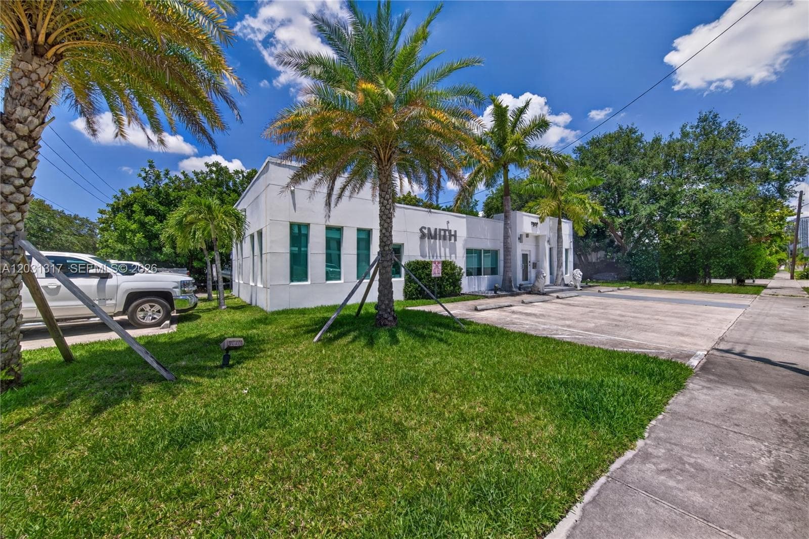 1327 SE 2nd Ave, Fort Lauderdale FL 33316 photo 2