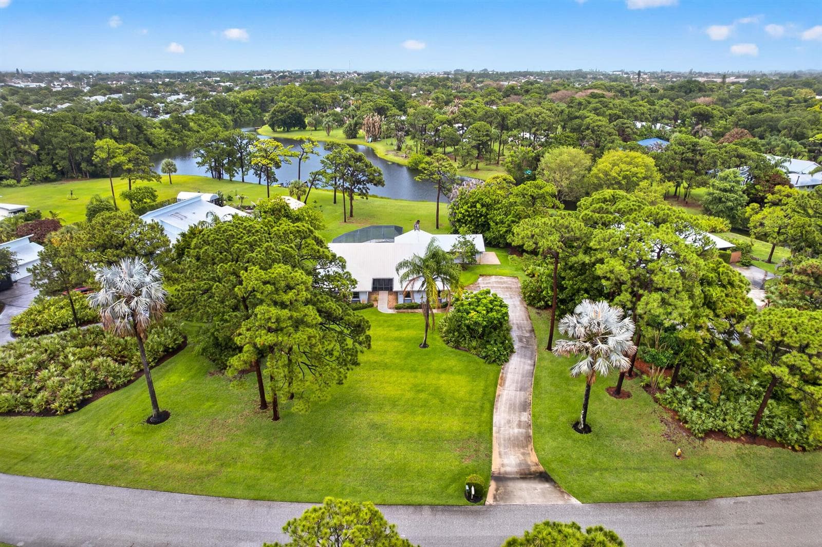 441 NE Town Terrace, Jensen Beach FL 34957 photo 4