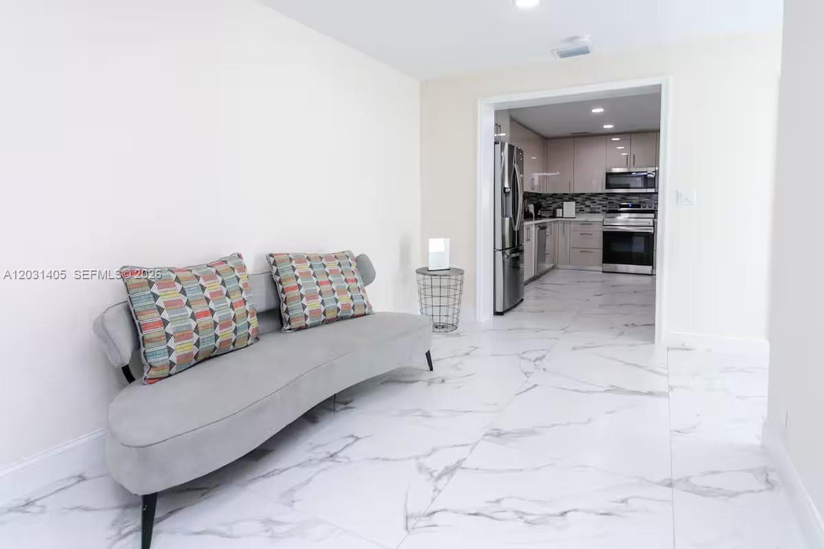 1716 Liberty St, Hollywood FL 33020 photo 2