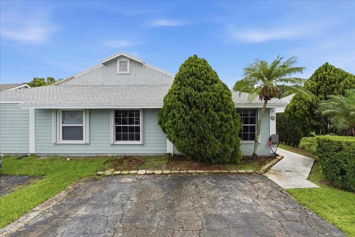 970 SW 111th Way, Davie FL 33324 photo 2