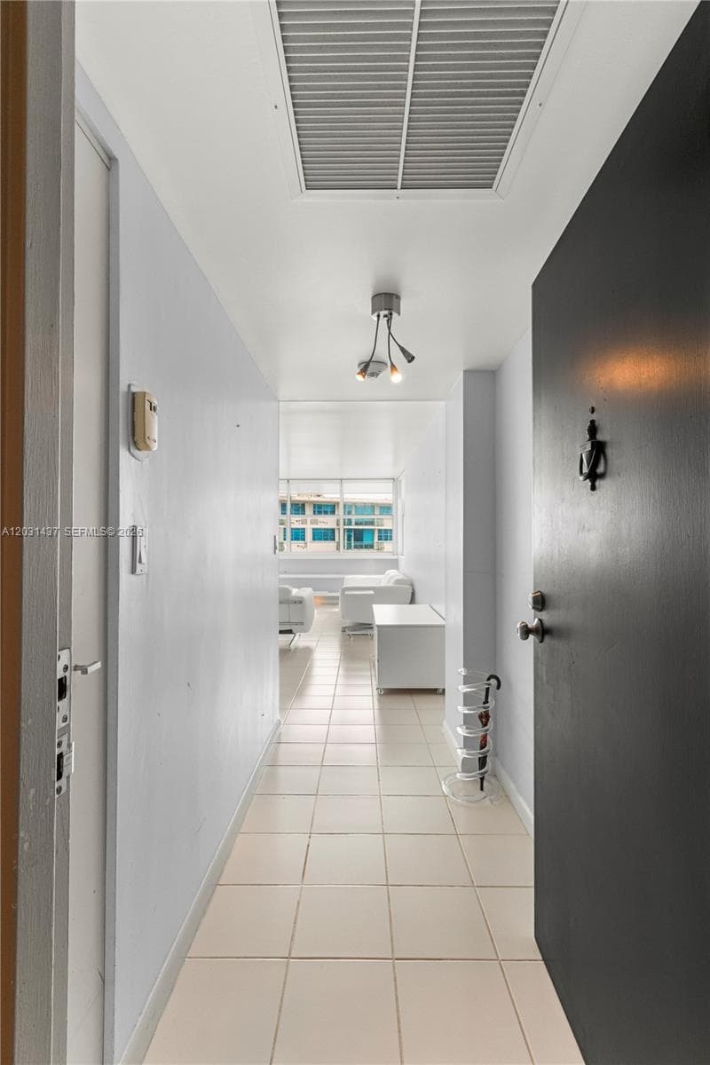 1420 Brickell Bay Dr # 1405C, Miami FL 33131 photo 2