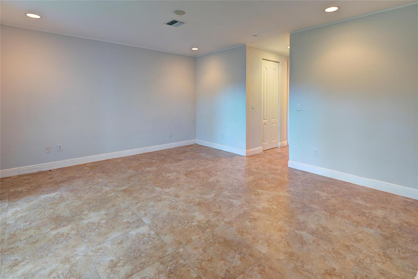 1508 SW 4th Avenue, Fort Lauderdale FL 33315 photo 3