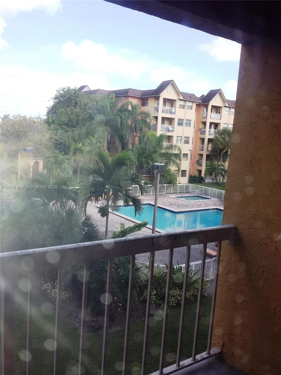 8160 GENEVA WY # 316, Miami FL 33166 photo 4