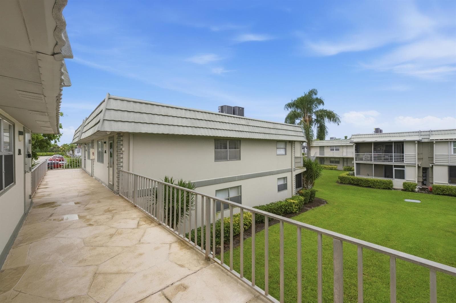 670 Monaco N, Delray Beach FL 33446 photo 5