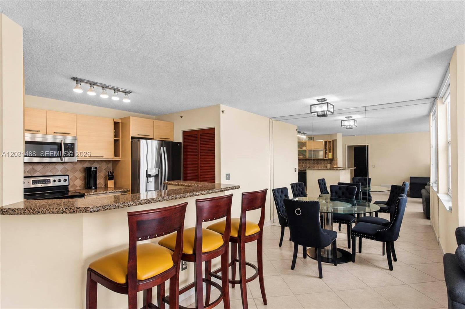 19701 E Country Club Dr # 5604, Aventura FL 33180 photo 5