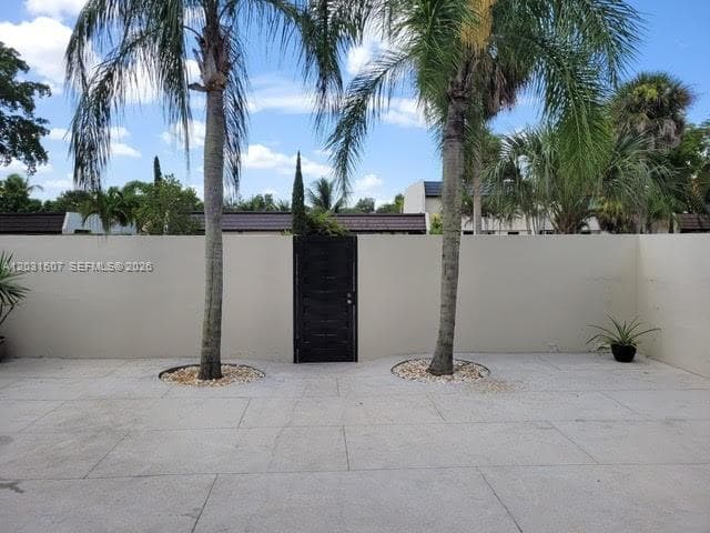 6747 Crooked Palm Ter # 6747, Miami Lakes FL 33014 photo 2