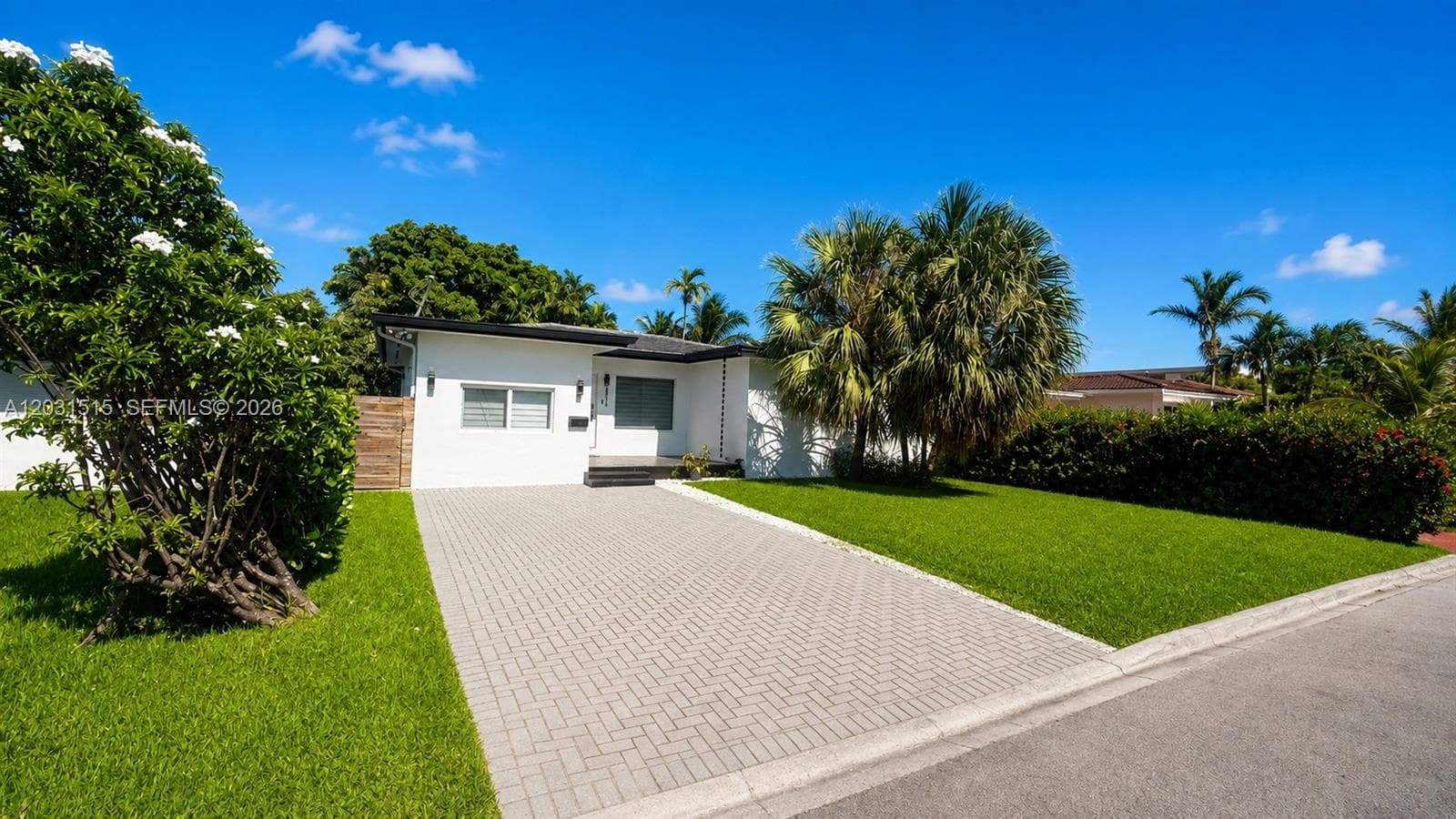 8819 Dickens Ave, Surfside FL 33154 photo 2