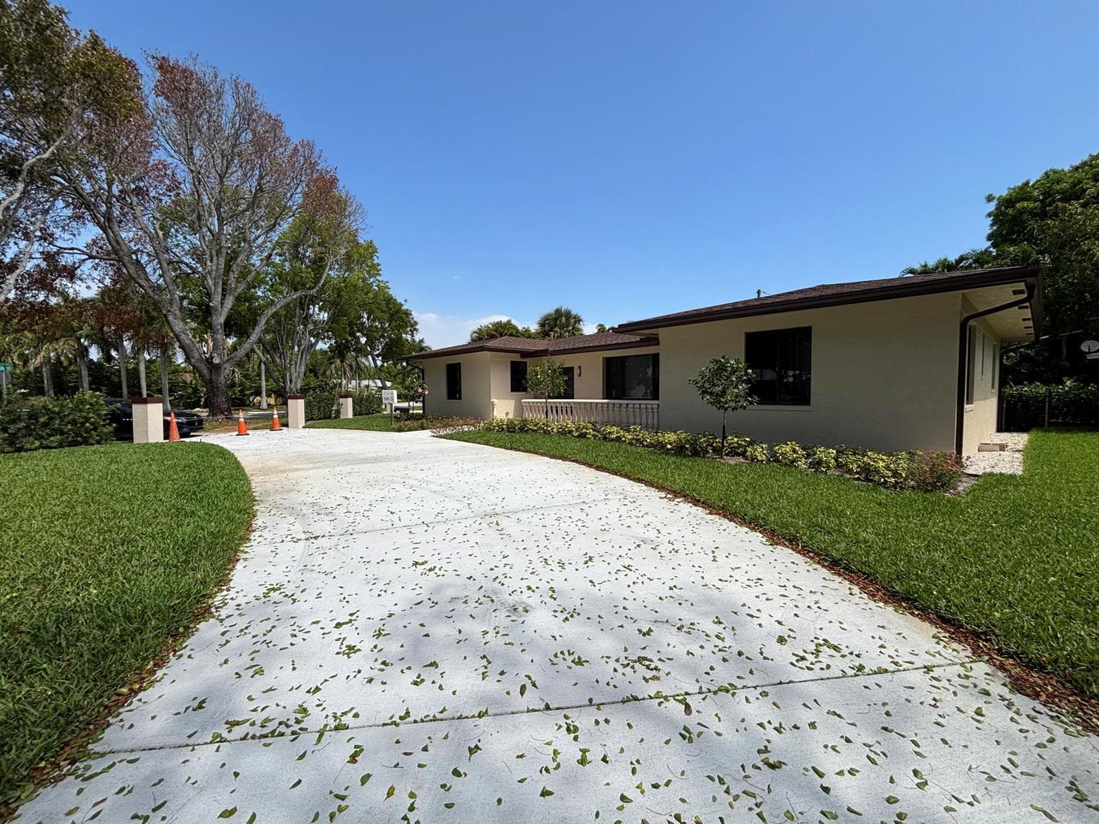 135 E Ilex Drive, Lake Park FL 33403 photo 3