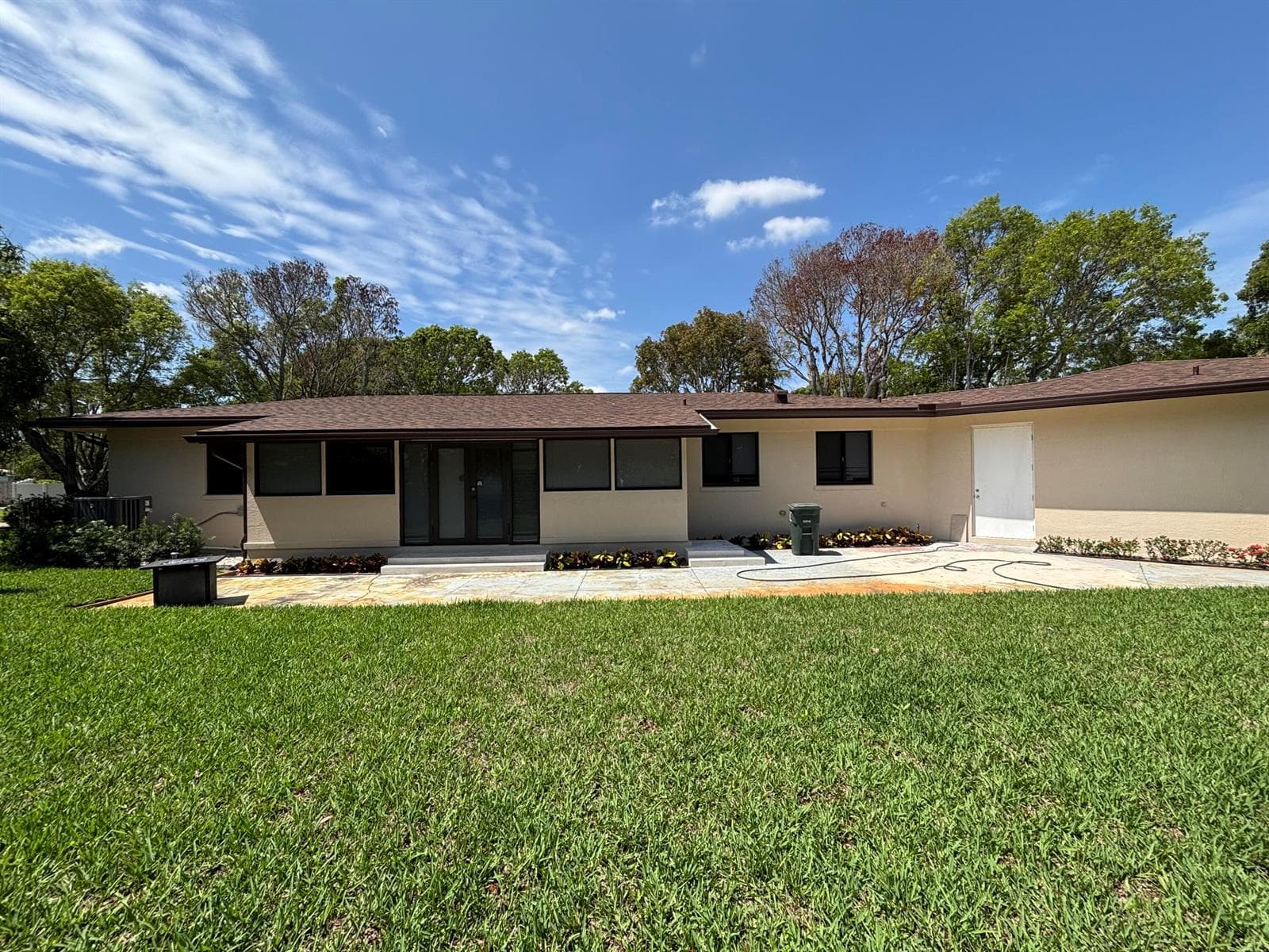 135 E Ilex Drive, Lake Park FL 33403 photo 5