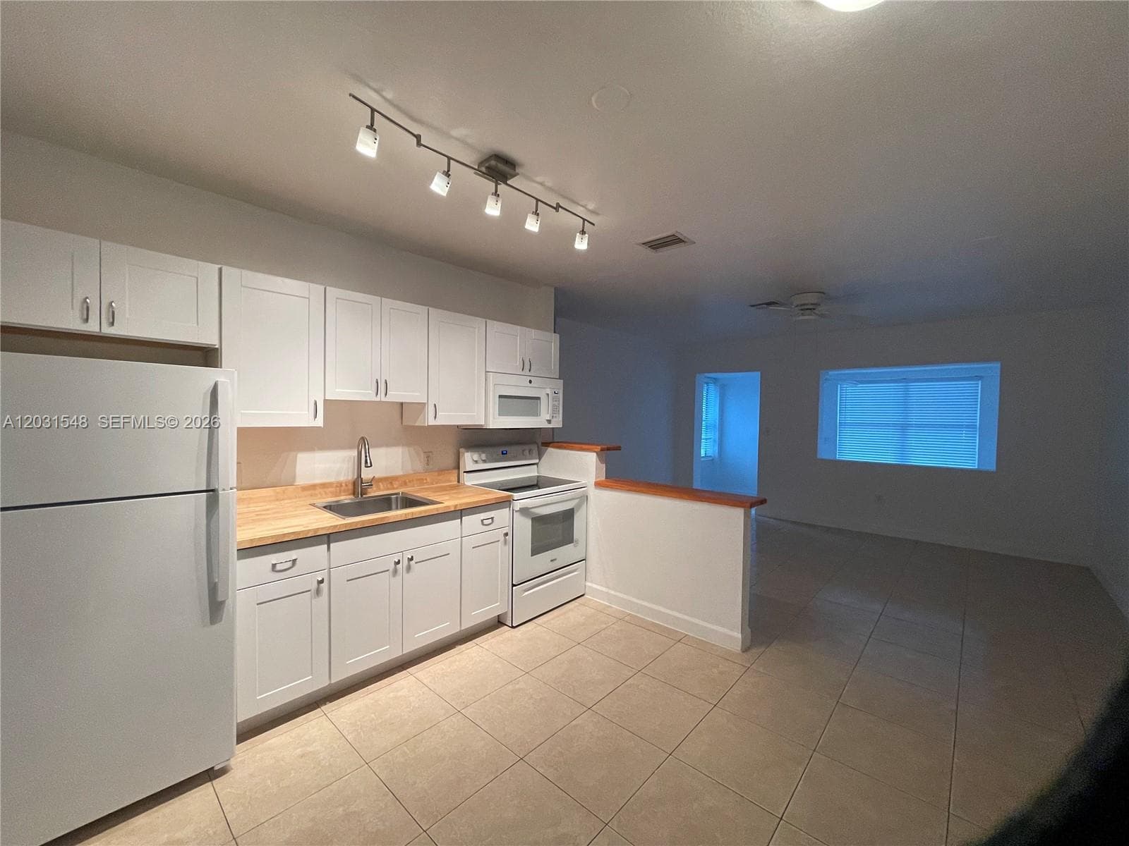 420 SW 25th Ave, Fort Lauderdale FL 33312