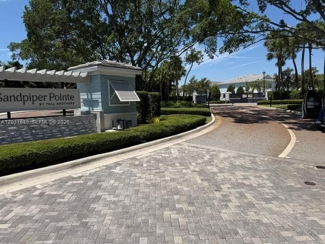 581 Sanderling Cir # 581, Deerfield Beach FL 33442 photo 2