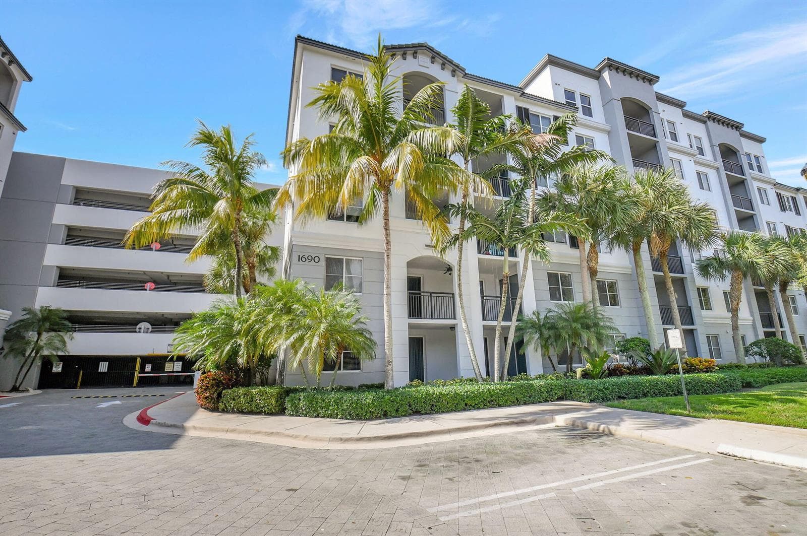 1660 Renaissance Commons Boulevard # 2424, Boynton Beach FL 33426 photo 3