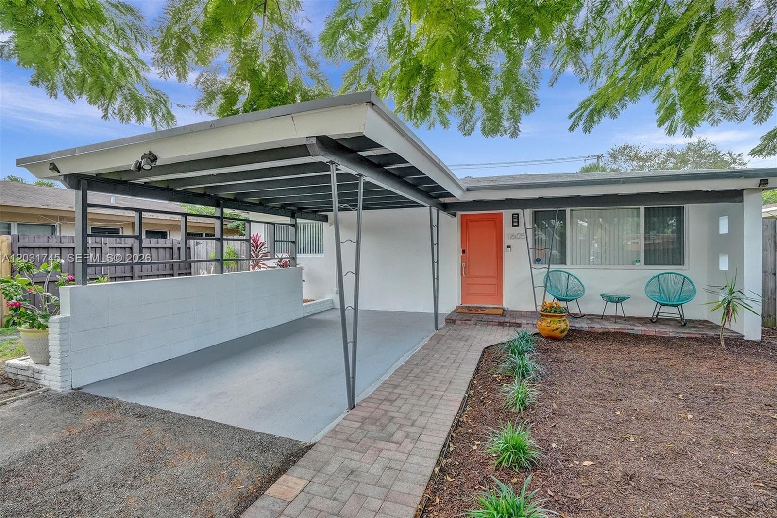 1605 NW 7th Ter, Fort Lauderdale FL 33311 photo 4
