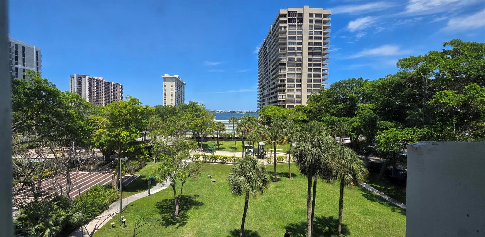 11111 Biscayne Boulevard # 427, Miami FL 33181 photo 5