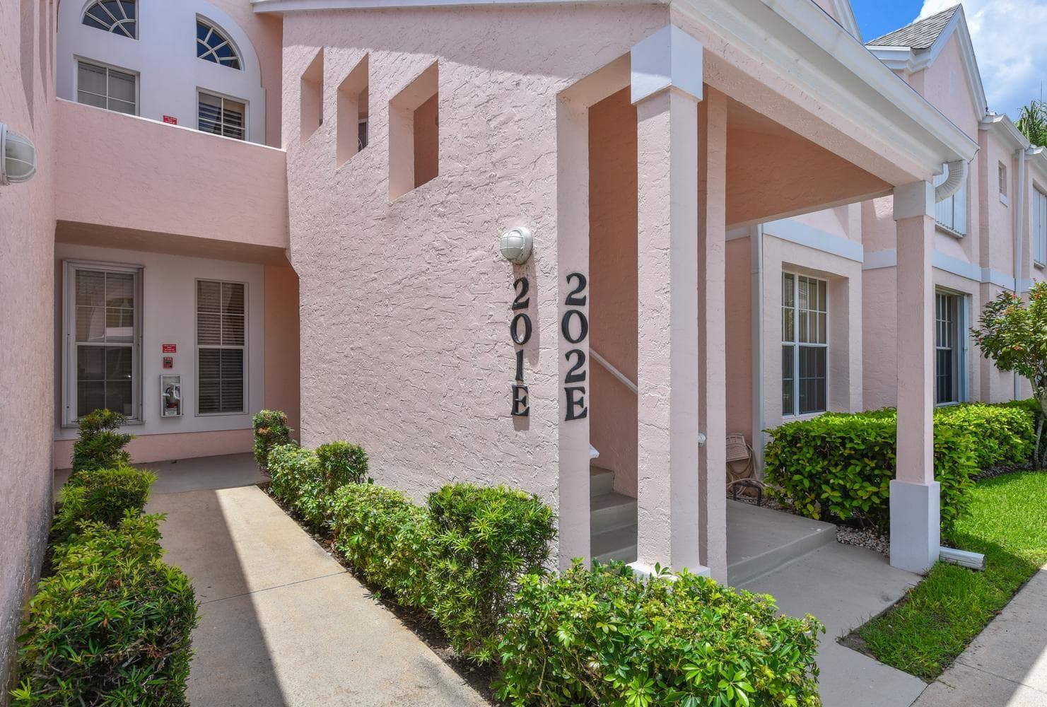 201 Muirfield Court # 201e, Jupiter FL 33458 photo 2