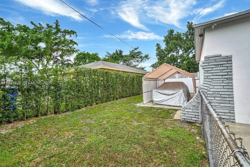 600 NW 34th Ave, Miami FL 33125 photo 3