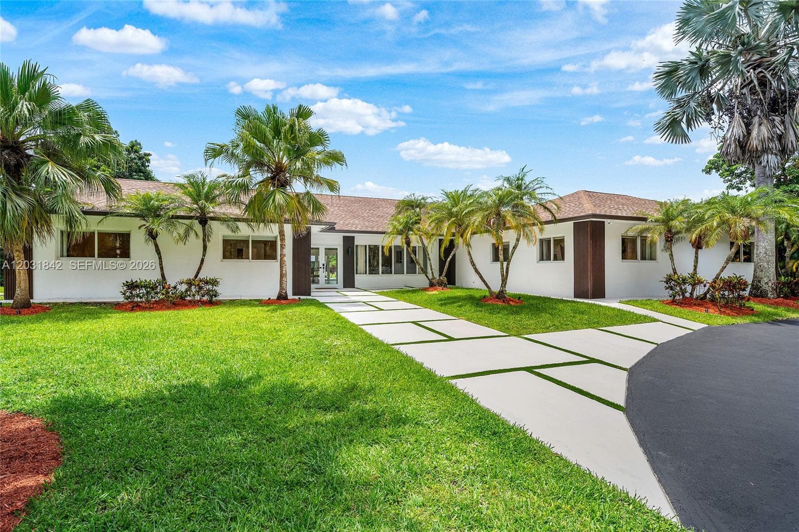 13900 Mustang Trl, Southwest Ranches FL 33330 photo 2