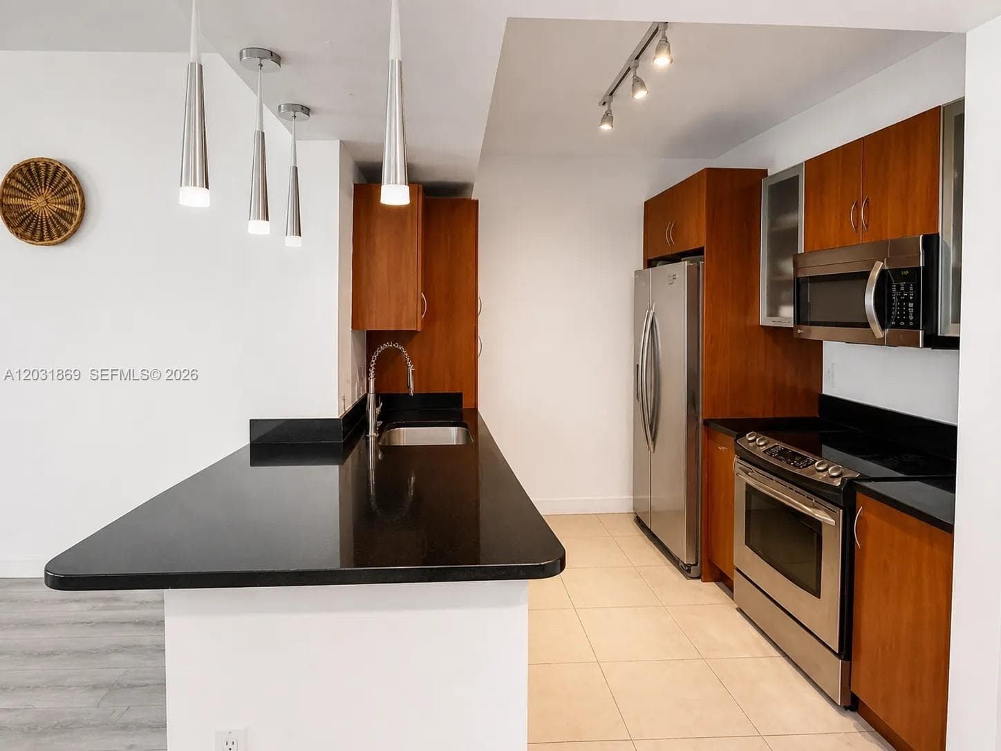 18800 NE 29th Ave # 405, Aventura FL 33180 photo 3