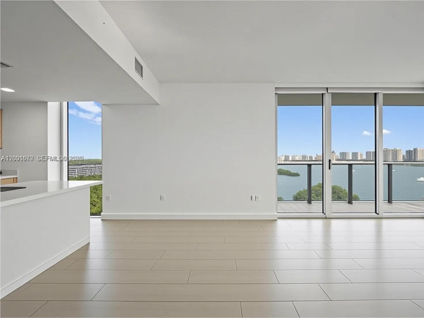 16385 Biscayne Blvd # 1615, North Miami Beach FL 33160 photo 2