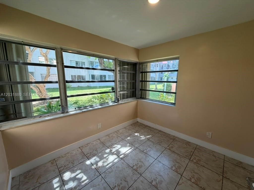 1450 NE 191st St # 106, Miami FL 33179 photo 4