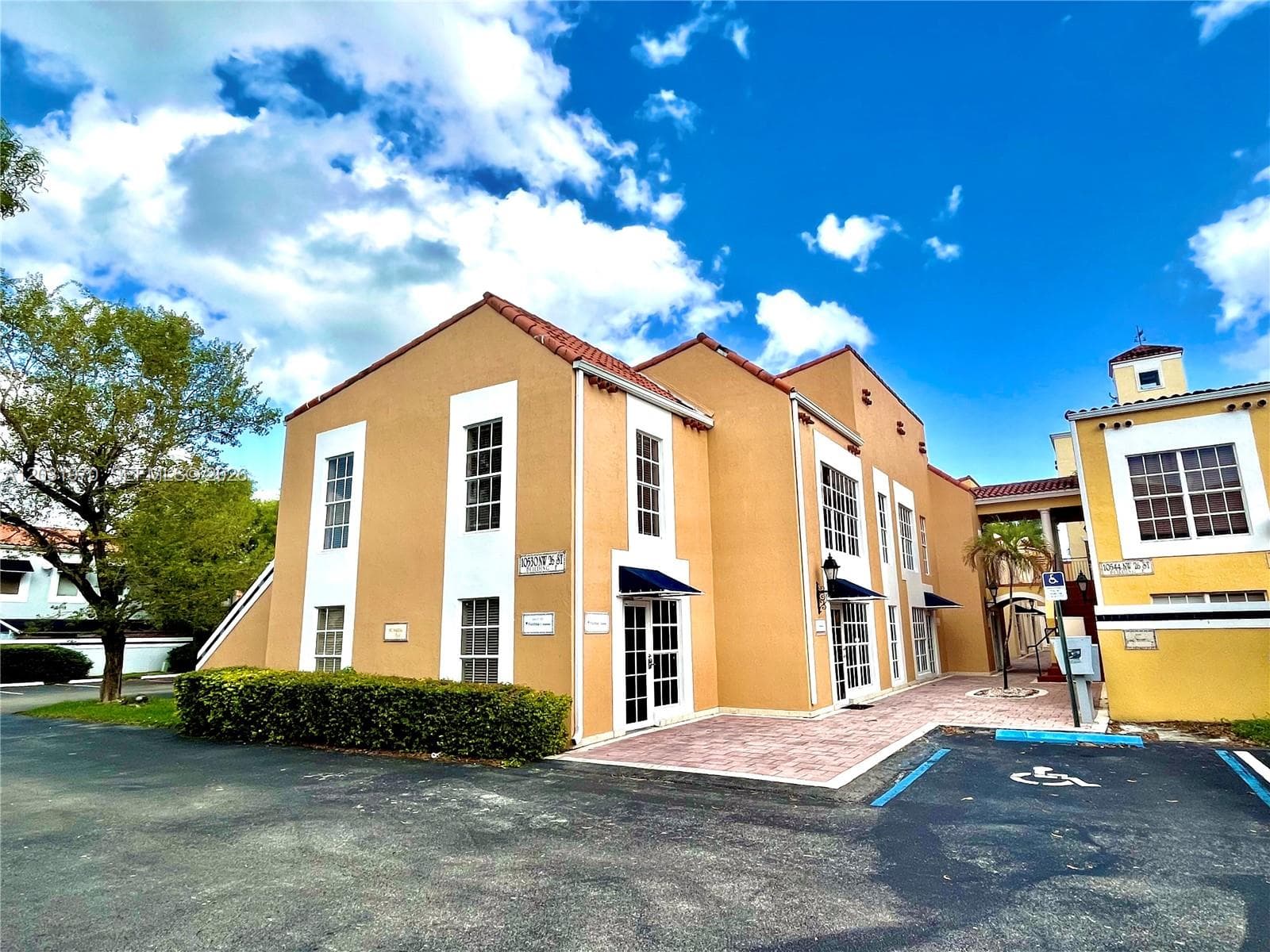 10530 NW 26 ST # F-201  SW, Doral FL 33172 photo 2