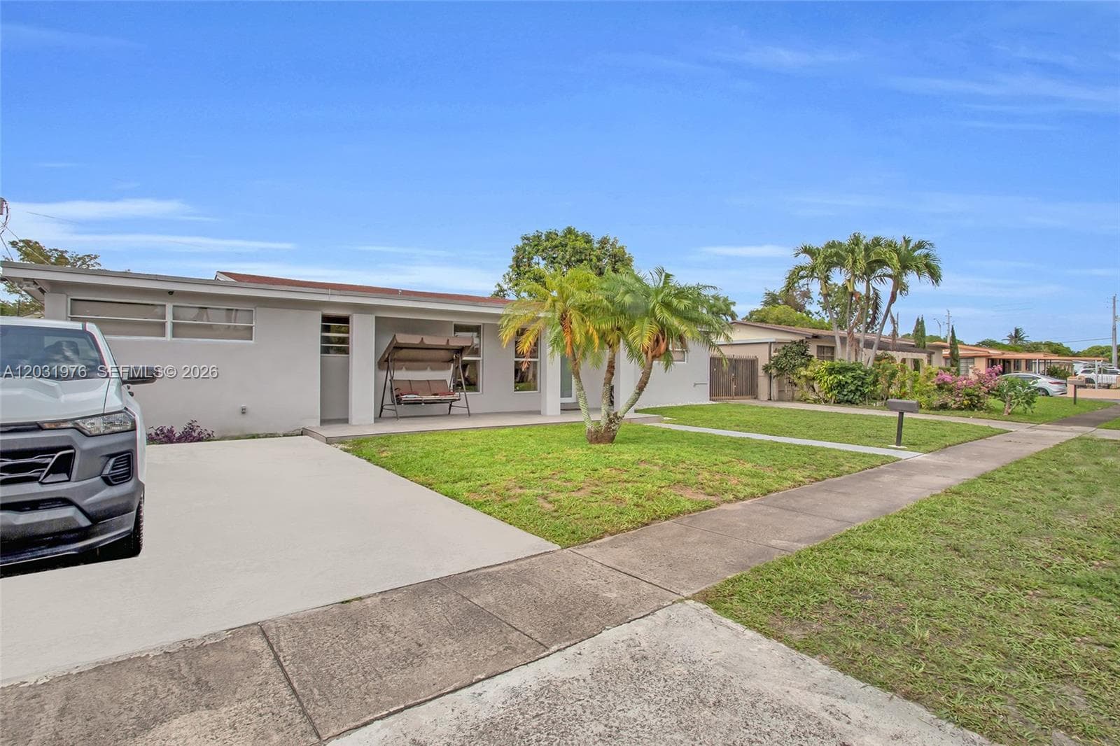 855 W 70th Pl, Hialeah FL 33014 photo 3